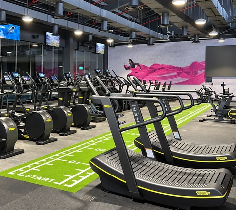 FITNESS TIME LADIES — Sport fit-out by Tools Icon in Hail, photograph 4